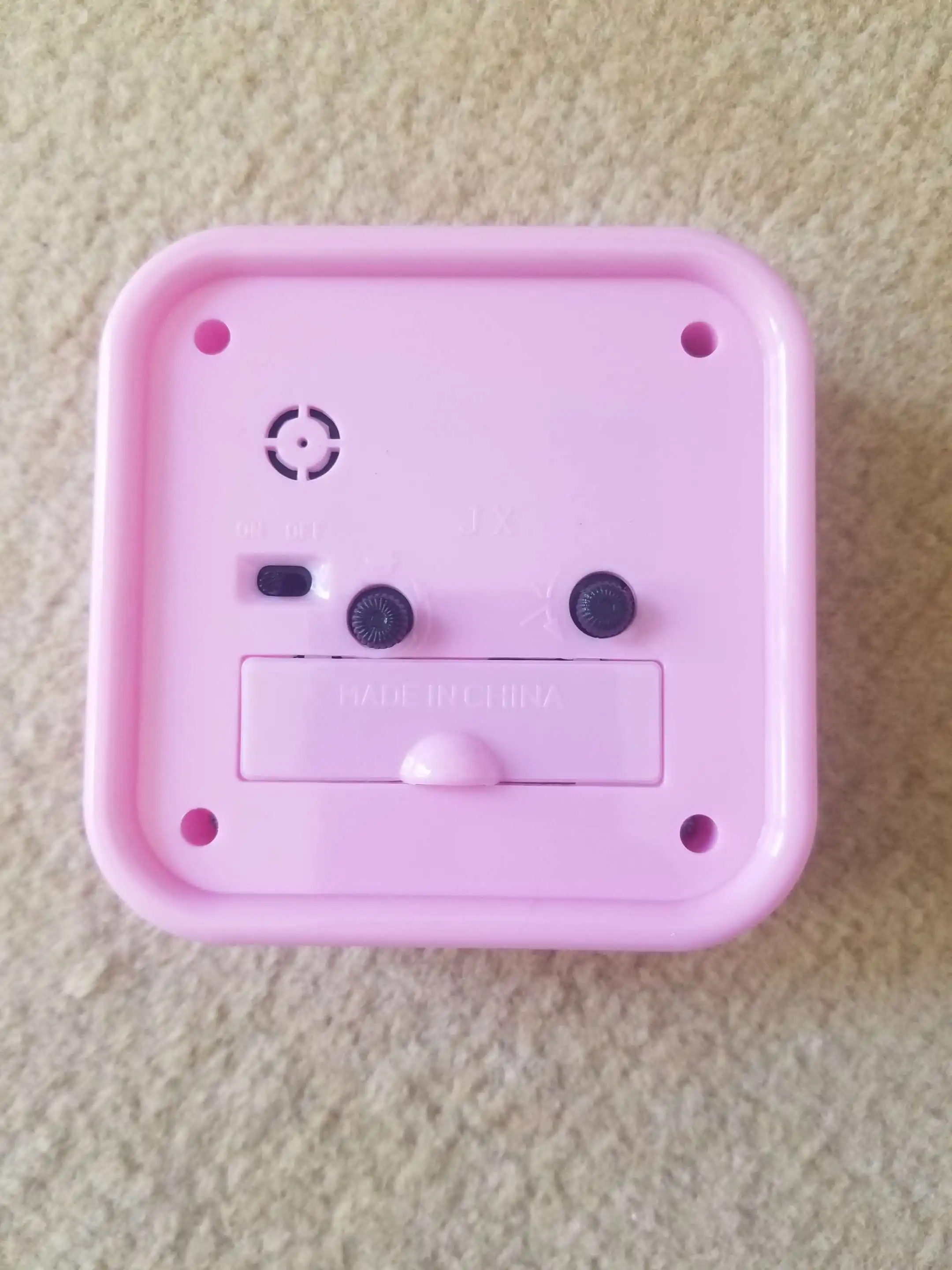 احدى صور الاعلان