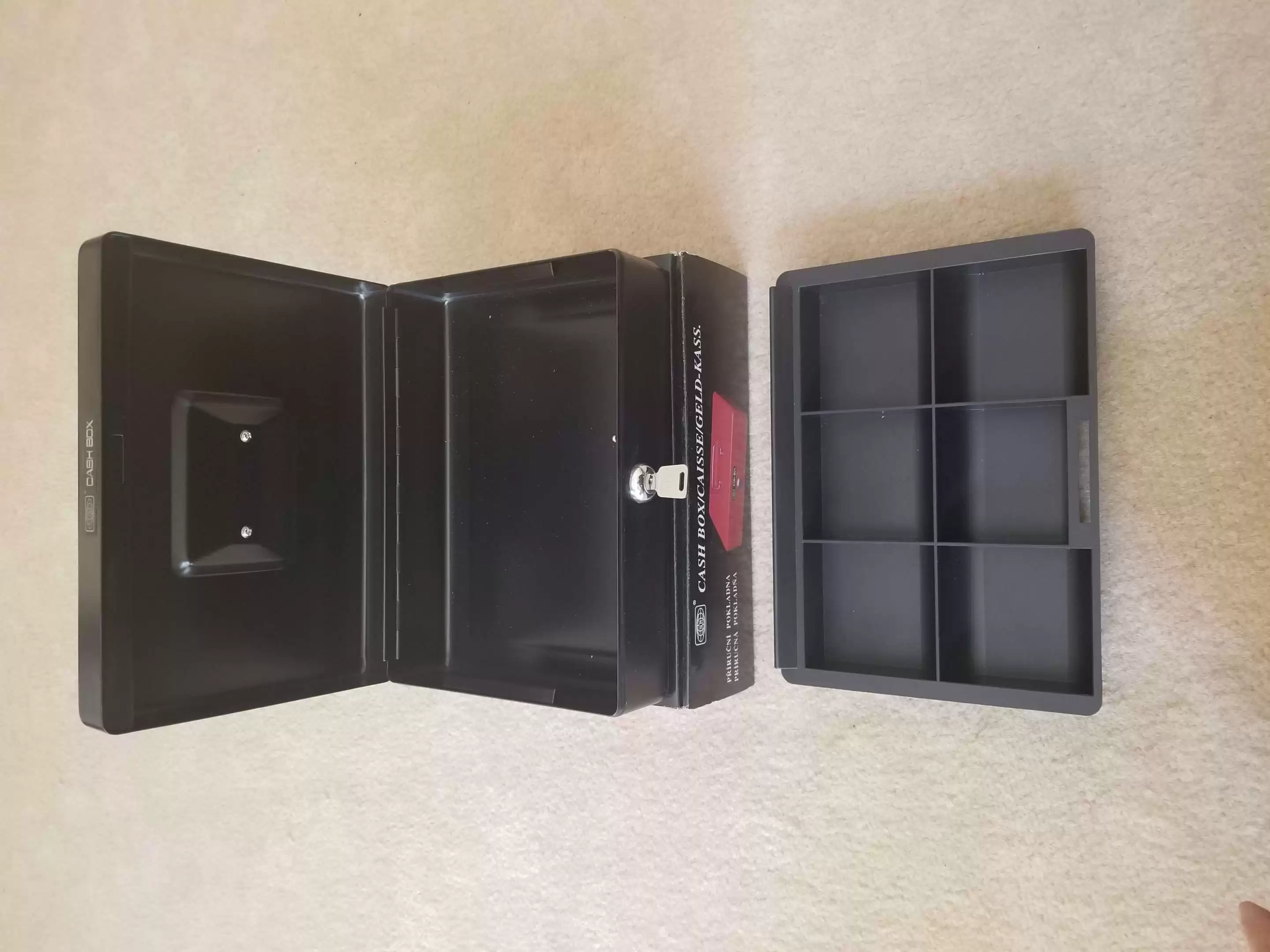 احدى صور الاعلان