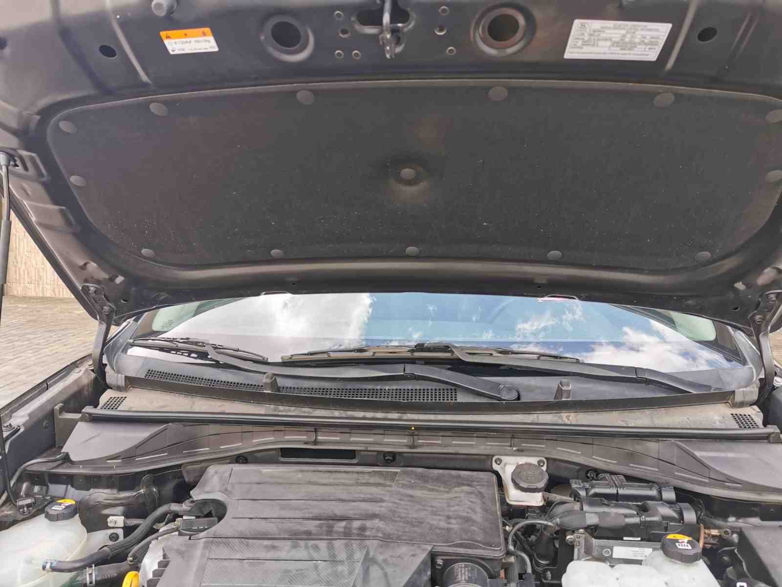 احدى صور الاعلان