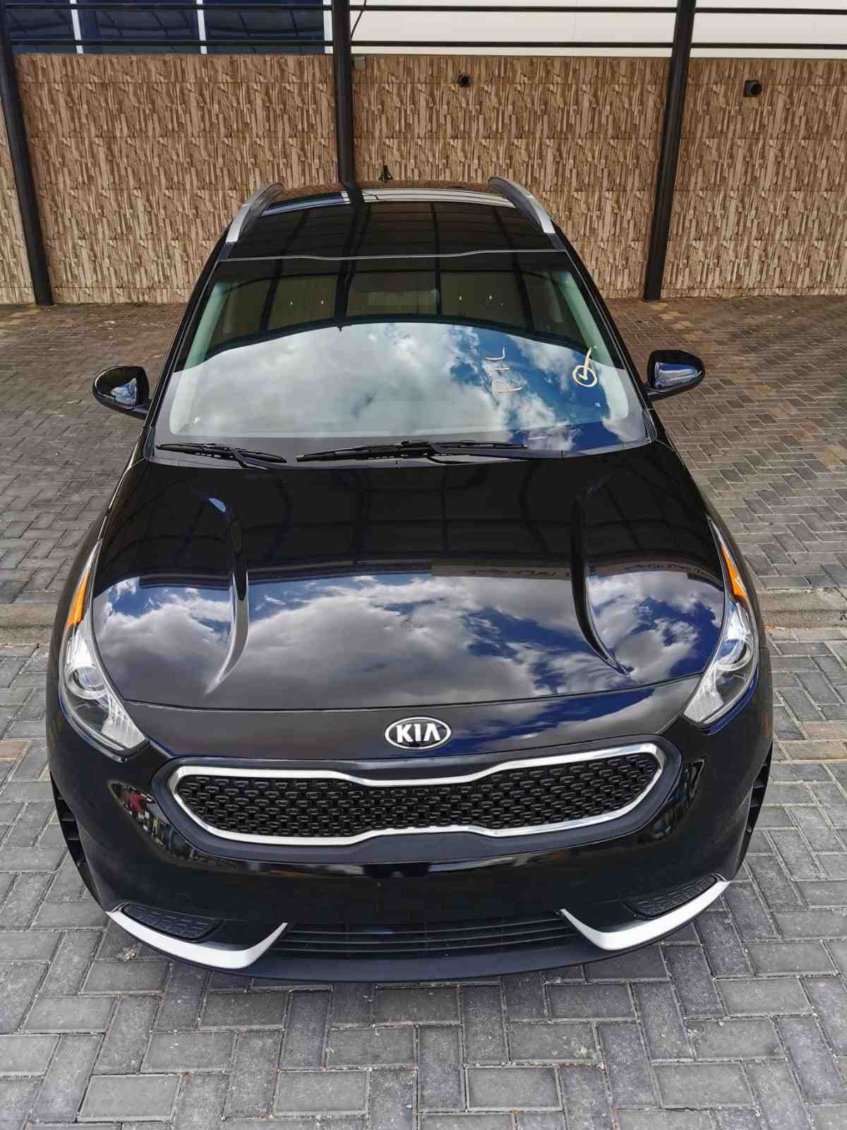 احدى صور الاعلان